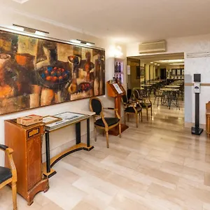 Center 2 Hotel Roma
