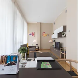  Apartament Hemeras Boutique Homes - Design Near Duomo Cathedral Włochy